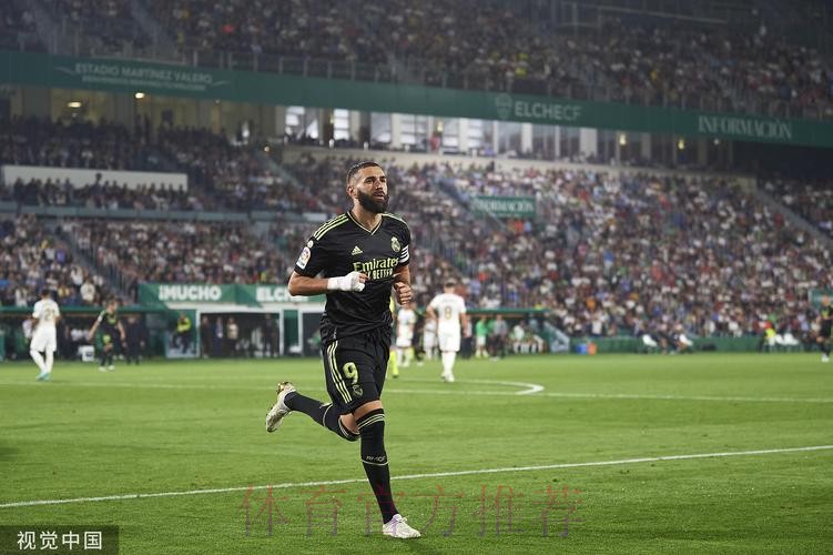 西甲-本泽马2射1传阿森西奥破门 皇马3-1暂超巴萨 西甲-本泽马2射1传阿森西奥破门 皇马3-1暂超巴萨